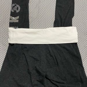 Pink yoga pants. Legging with white band